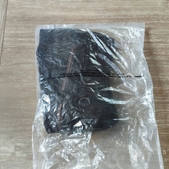 Kakadu Traveller Multi-Pocket Vest - Black Size 2XL New With‎ Tags - Picture 6 of 7